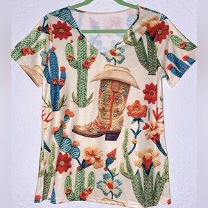 🆕 🚩 NWOT  Cowgirl Short Sleeve Print Tee-Shirt.   Size: Small